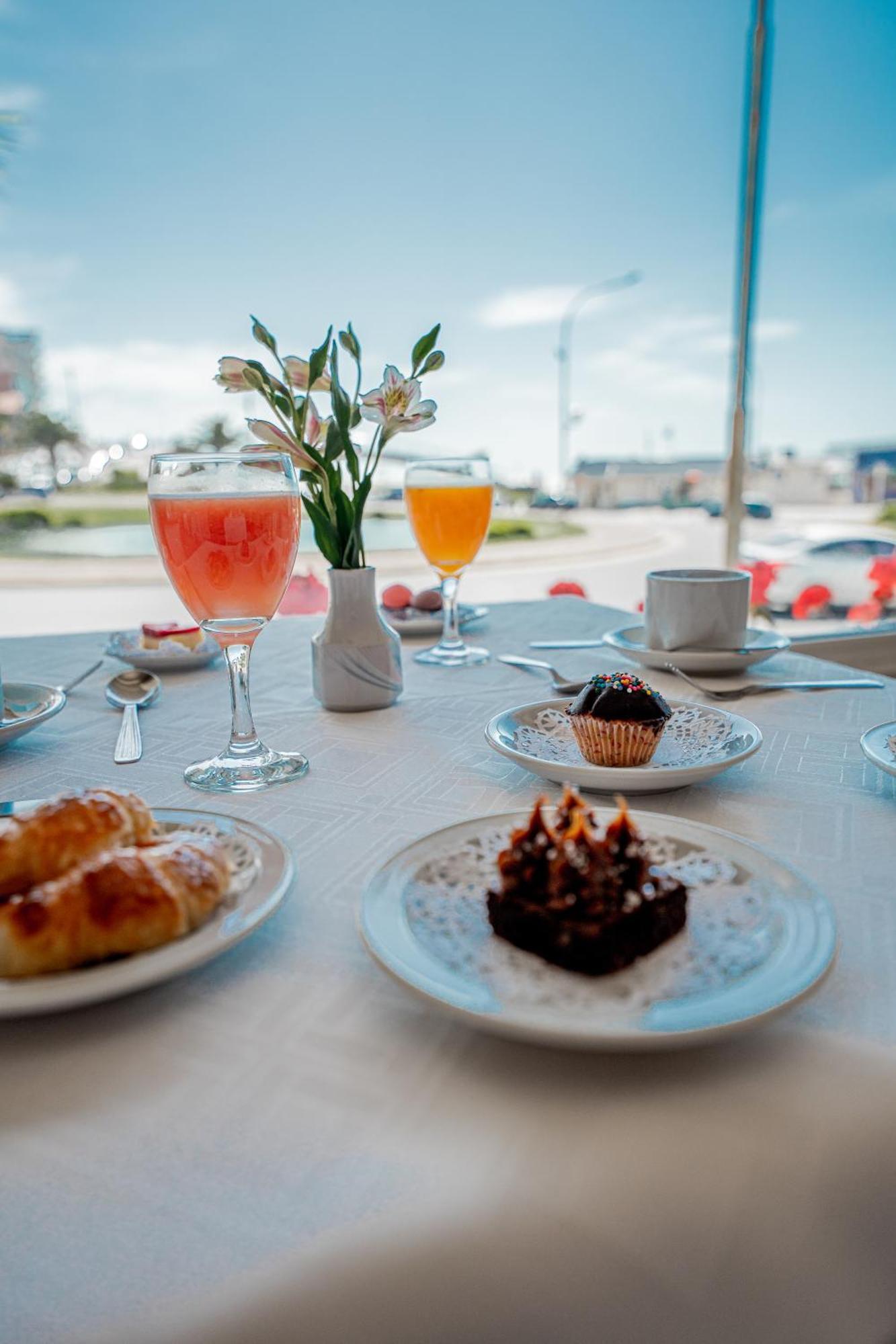 Hotel Iruna Mar del Plata Luaran gambar