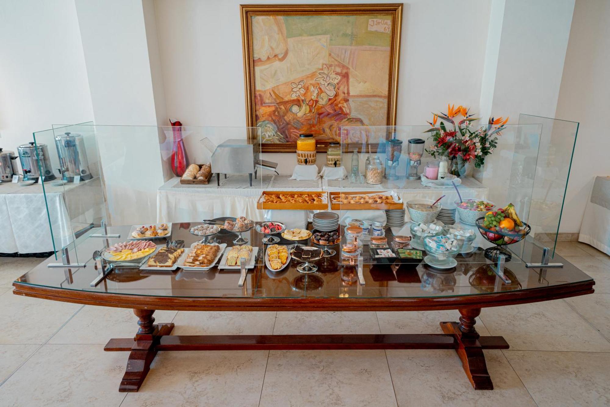 Hotel Iruna Mar del Plata Luaran gambar