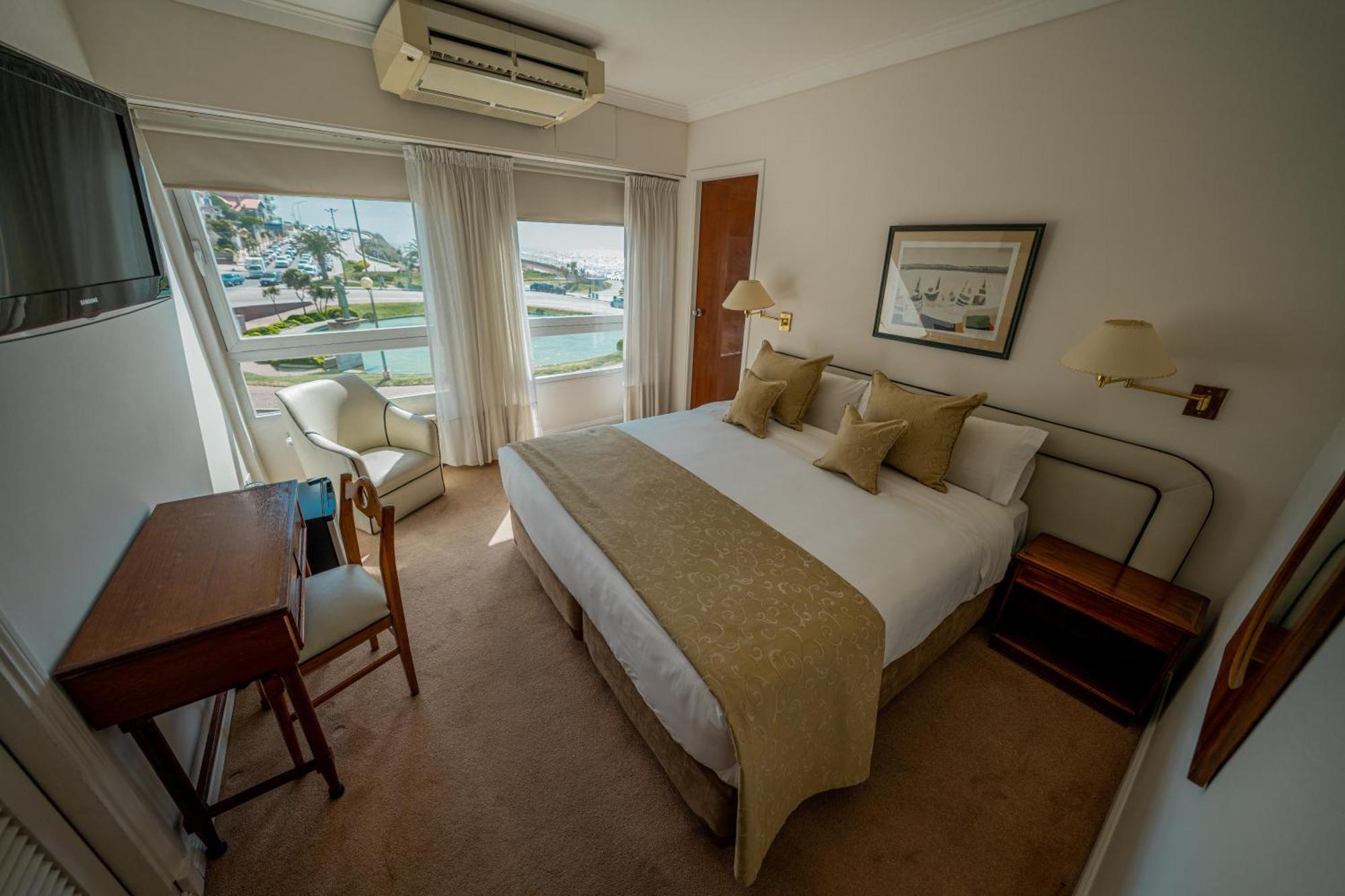 Hotel Iruna Mar del Plata Luaran gambar
